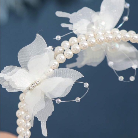 Beaded Butterfly Layered Faux Pearl Headband NWT - Picture 2 of 3